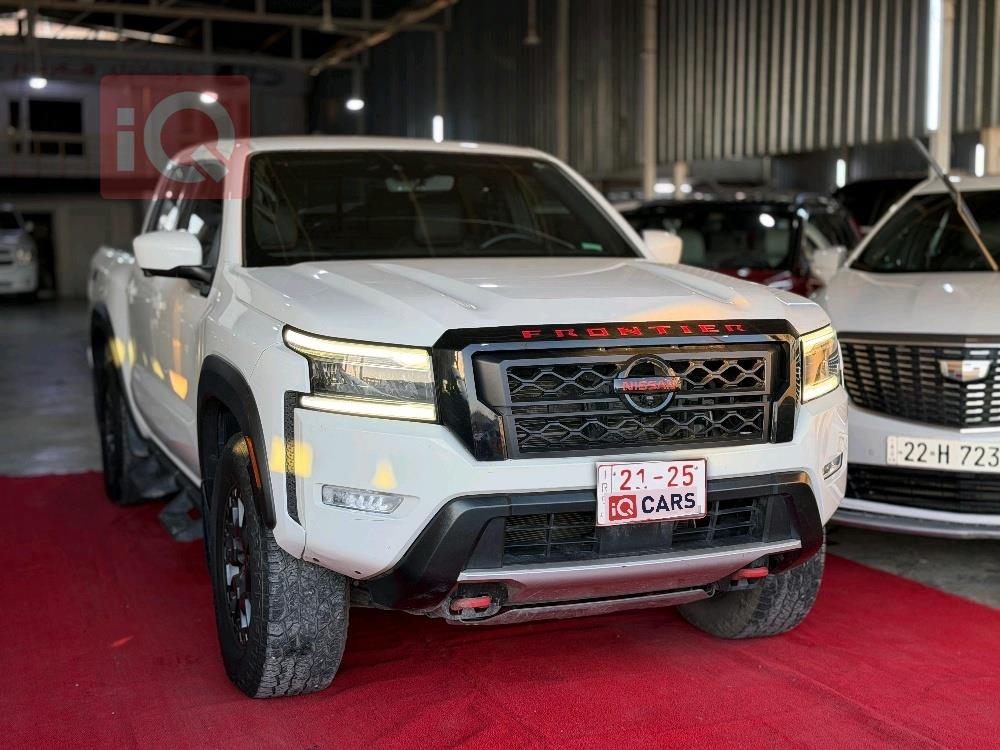 نيسان فرونتر